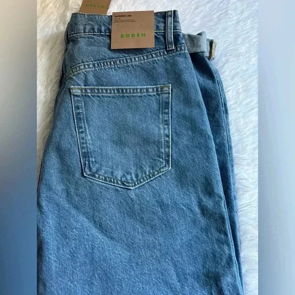 Women's Boden better cotton jeans - Picture 2 of 4